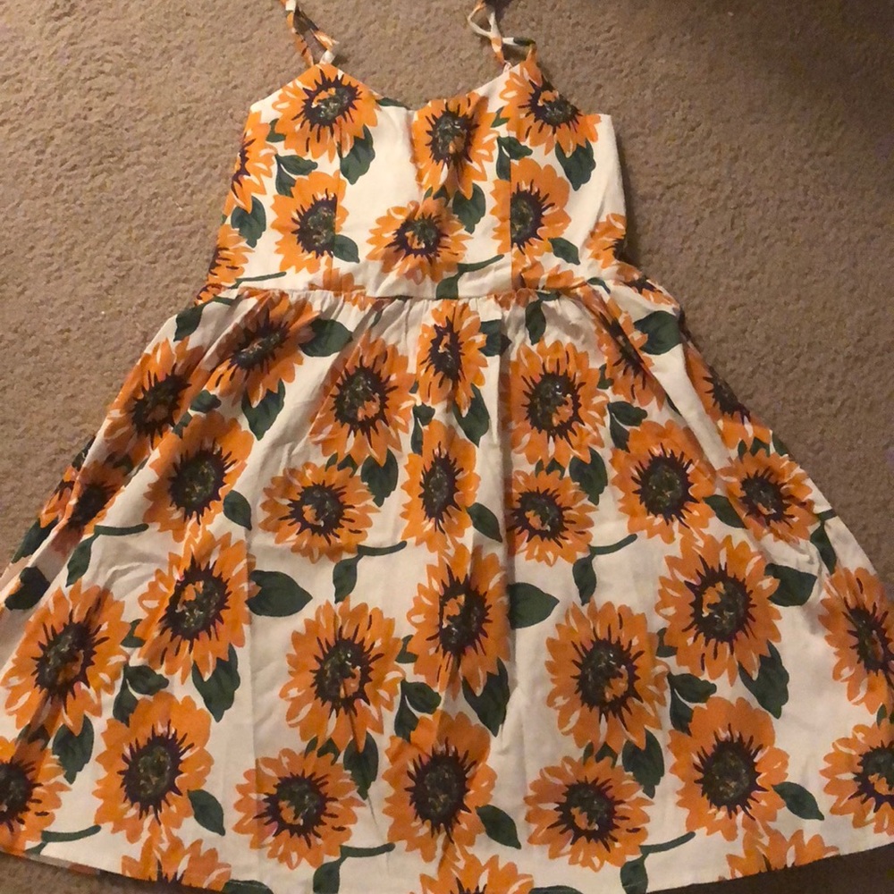 XS Sunflower dress with criss cross back